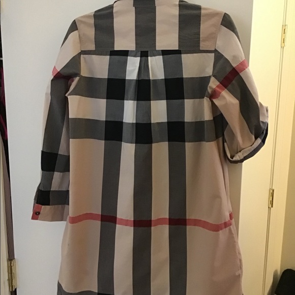 🚨SOLD🚨 Authentic Burberry tunic - Picture 2 of 5